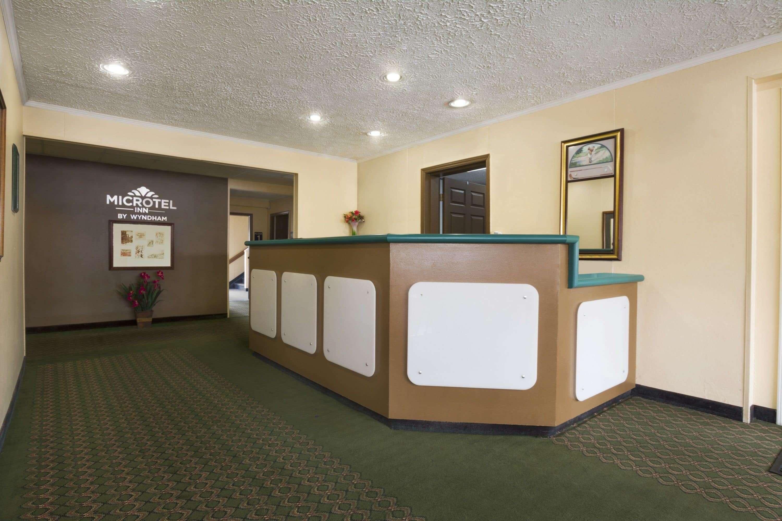 Microtel Inn & Suites By Wyndham Columbia Fort Jackson N Buitenkant foto